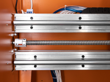 Фрезерно-гравировальный станок Cutter HD