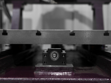 Фрезерный станок с ЧПУ по металлу Cutter CH