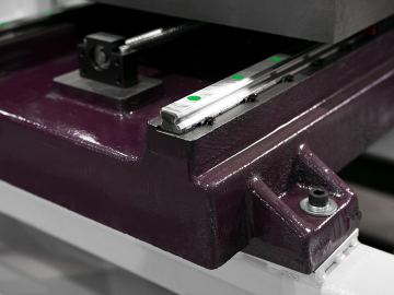 Фрезерный станок с ЧПУ по металлу Cutter CH