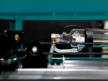 Лазерно-гравировальный станок Cutter SL PRO