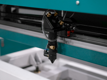 Лазерно-гравировальный станок Cutter SL PRO