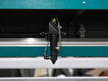 Лазерно-гравировальный станок Cutter SL PRO