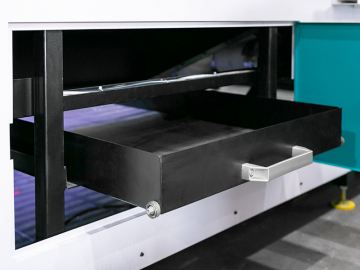 Широкоформатный CO2 станок по металлу и неметаллу Cutter XL PRO