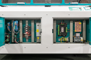 Широкоформатный CO2 станок по металлу и неметаллу Cutter XL PRO