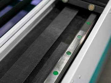 Широкоформатный CO2 станок по металлу и неметаллу Cutter XL PRO