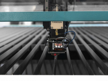 Широкоформатный CO2 станок по металлу и неметаллу Cutter XL PRO