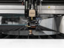 Широкоформатный CO2 станок по металлу и неметаллу Cutter XL PRO